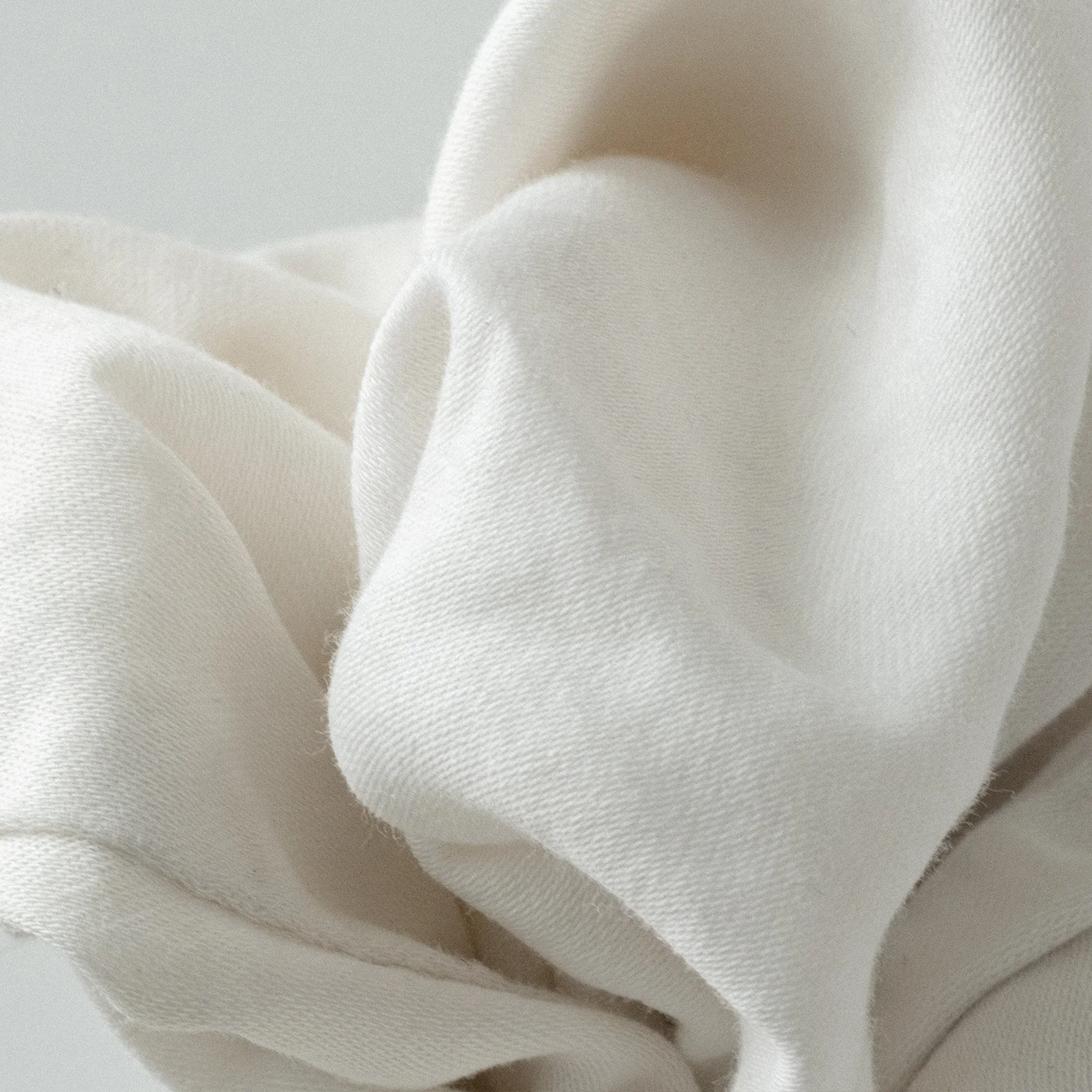 Mixed Fragrance Laundry Strips Trio Set 96 Loads - Image 9